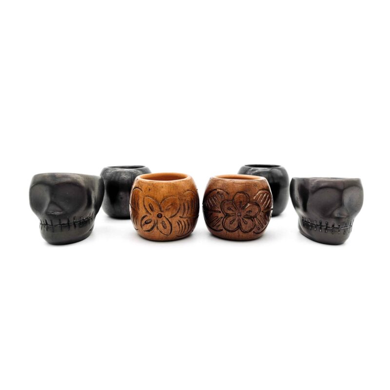 Kit copas mezcaleras de Barro Negro (2 normales, 2 calavera, 2 decoradas) PIEZA ÚNICA