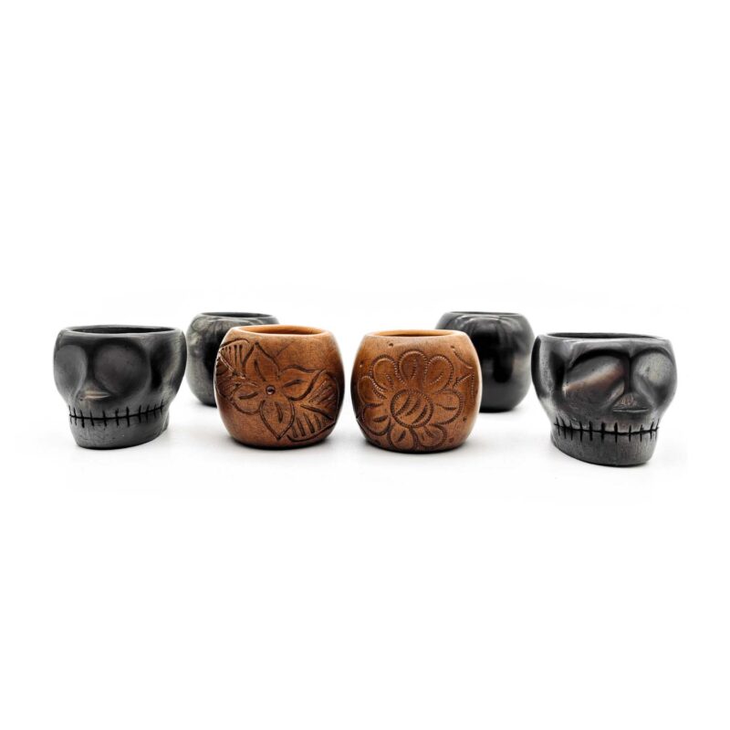 Kit copas mezcaleras de Barro Negro (2 normales, 2 calavera, 2 decoradas) PIEZA ÚNICA