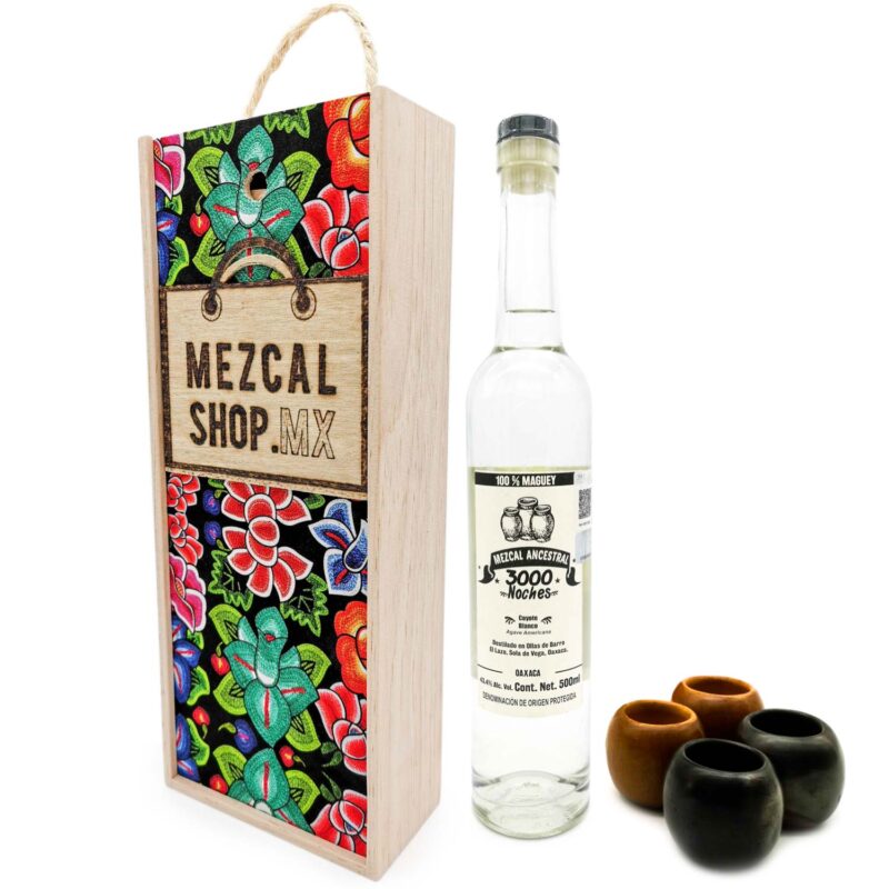 Kit: Caja artesanal + Mezcal Ancestral 3000 Noches Coyote + Barro Negro