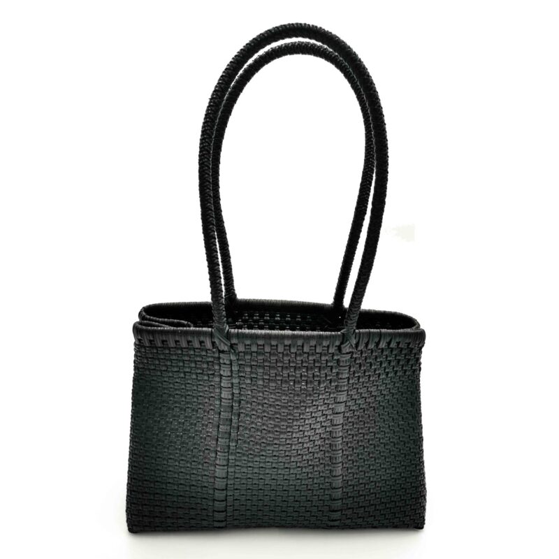 Bolsa artesanal color negro con motivo sublimado - Image 3