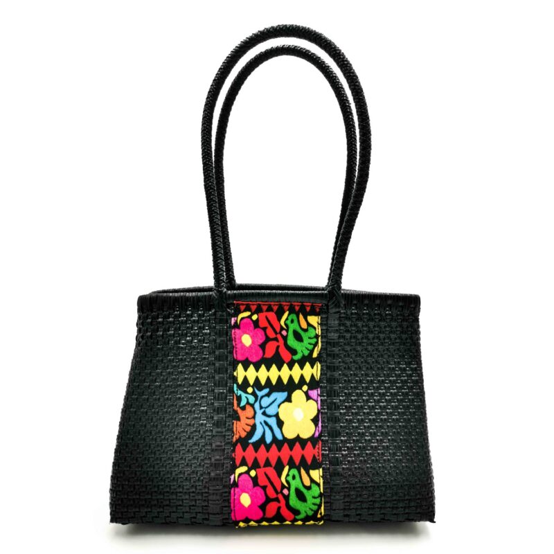 Bolsa artesanal color negro con motivo sublimado
