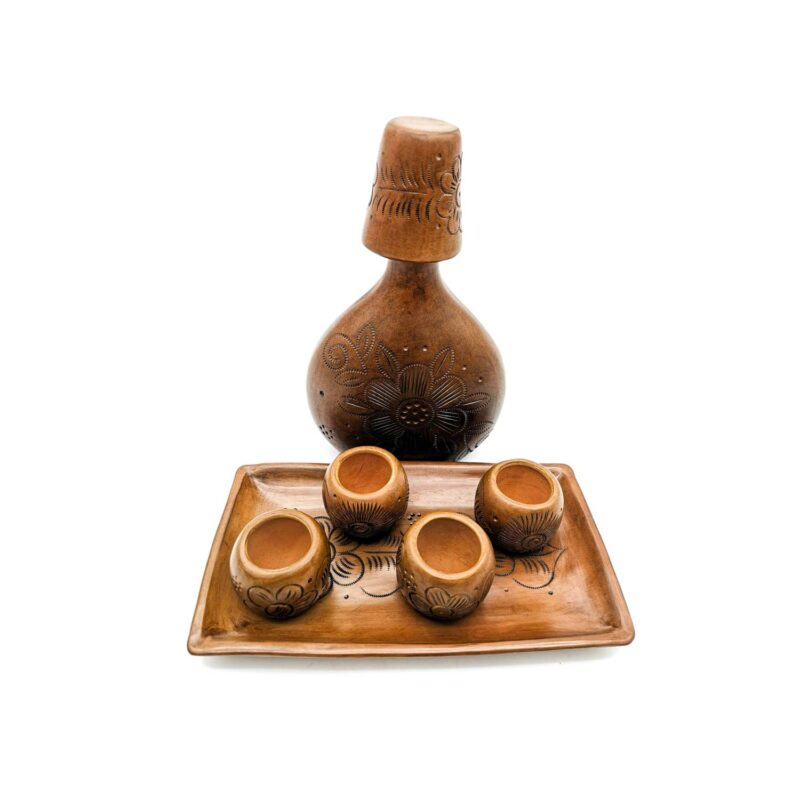 Kit botanero de Barro Negro: 1 plato, 5 copas y 1 licorera - Image 2