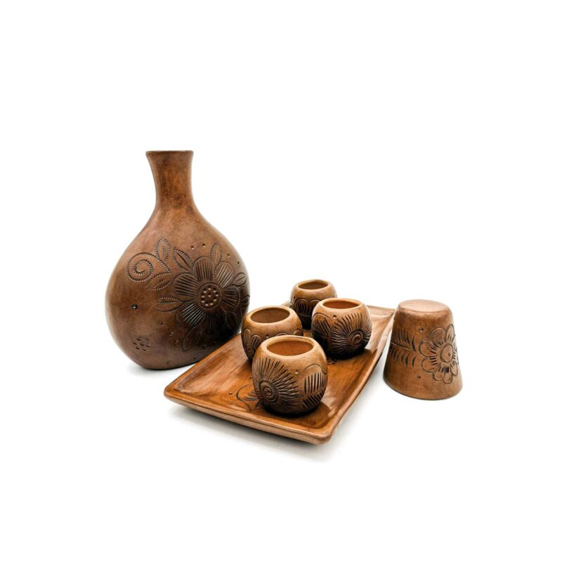 Kit botanero de Barro Negro: 1 plato, 5 copas y 1 licorera - Image 3