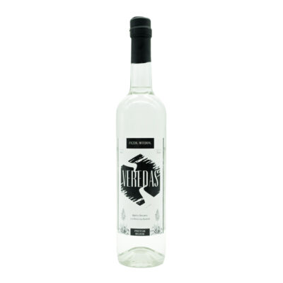 Mezcal Artesanal Veredas destilado con Frutos rojos 45° 750ml