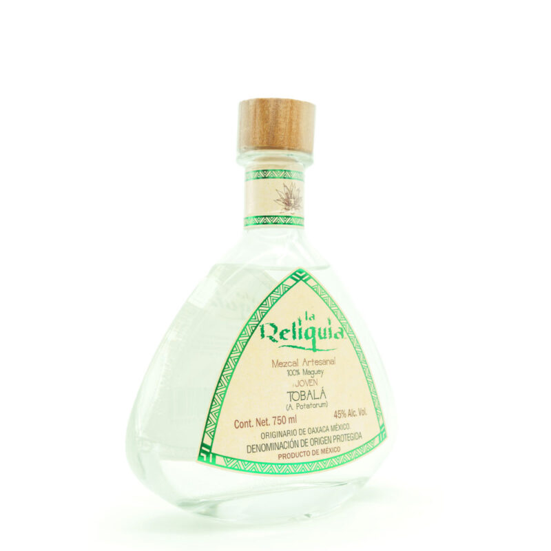 botella en forma de triangulo marca la reliquia variedad tobalá