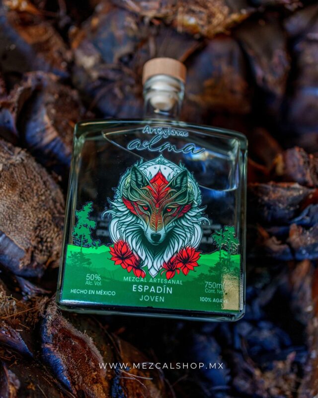 Arréglame el Alma no es solo un mezcal es un consuelo cocido bajo tierra y nacido del agave 🍃
👉 Pídelo en nuestra tienda
🔗  mezcalshop.mx
¡Contáctanos!
📞9513497018
#mezcalshop #mezcal #oaxaca #mezcalería #agave #cocktails #mezcalartesanal #mezcalito #mezcaleria  #oaxacacity #kit #viaje
